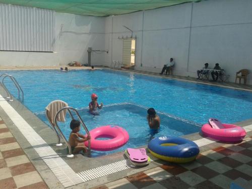 swimming pool coaching classes in hubli39
